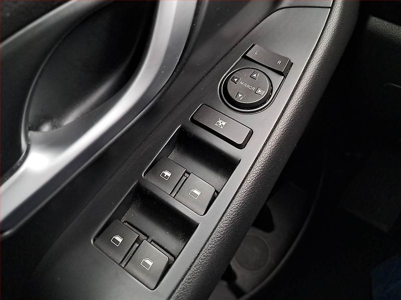 Hyundai i30 (2018) 1.4 T-GDI, Serv.kniha - fotka 15 z 16