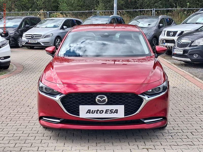 Mazda 3 (2022) 2.0i, 1.maj,ČR, AC, navi - fotka 2 z 19