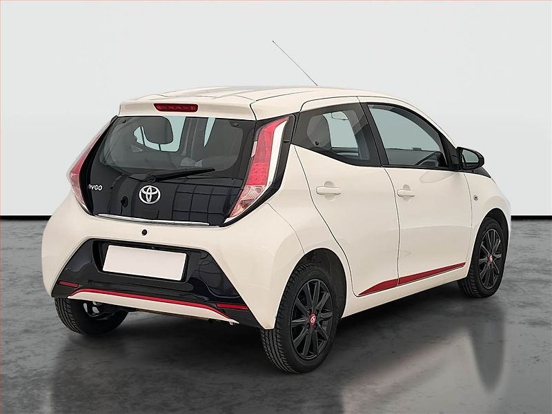 Toyota Aygo (2018) 1.0 VVT-i, Automat, Serv.kniha - fotka 5 z 23