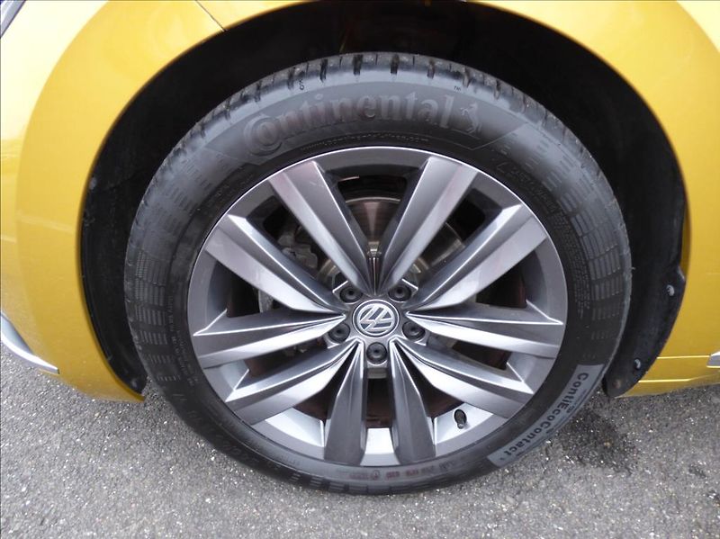Volkswagen Arteon 2,0 TSI DSG,Navi,Kessy  Elegan - fotka 46 z 51