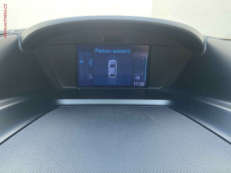 Ford Kuga (2015) 1.5 EB, Trend, navi, +kola - fotka 16 z 18