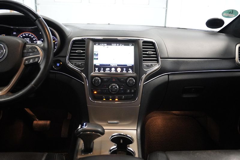 Jeep Grand Cherokee 3,0 CRD 4X4 - fotka 24 z 31
