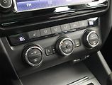 Škoda Octavia (2014) Elegance 1.6 TDI, Navi, Xenony - náhled 20