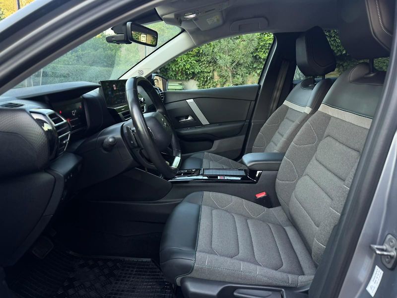 Citroën C4 1.2i 130 S&s 1.MAJITEL ČR DPH  - fotka 17 z 30