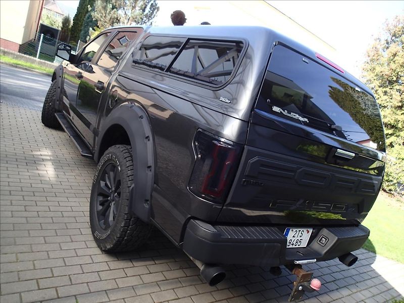 Ford F-150 5,0 V8, hardtop - fotka 21 z 64