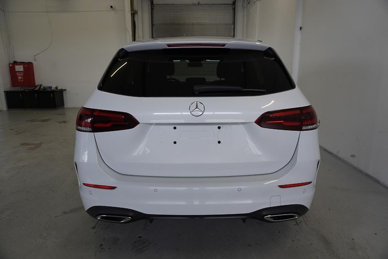 Mercedes-Benz Třídy B B 220d 140kW AMG line AUTOMAT8 - fotka 9 z 29