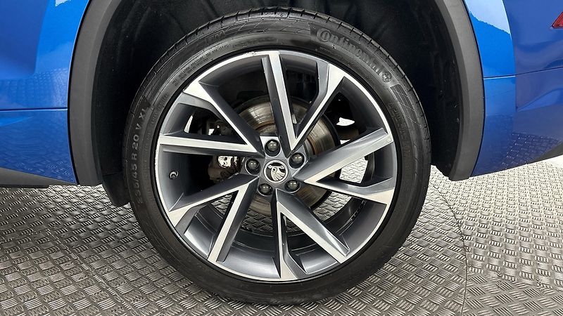 Škoda Kodiaq 2.0 TDI DSG 4x4 Sportline - fotka 19 z 32