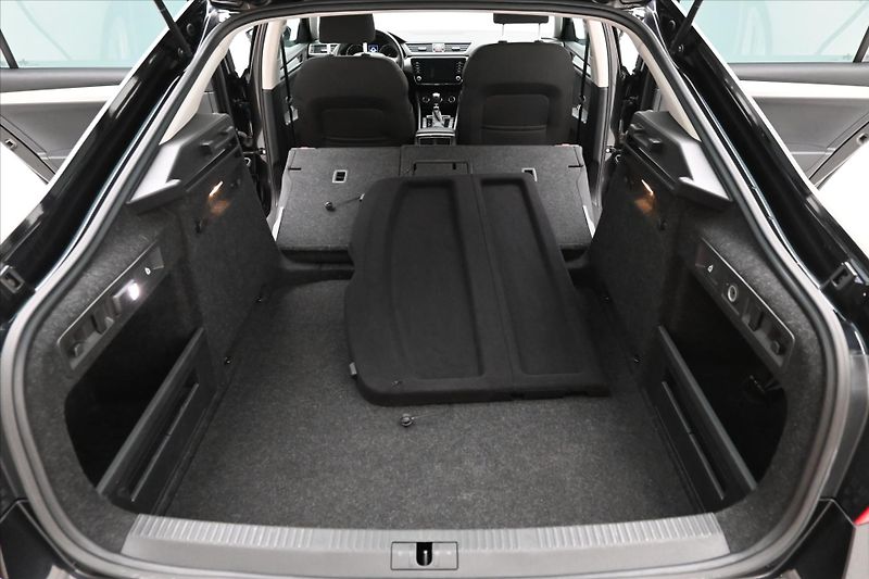 Škoda Superb 2,0 TDI 110 kW DSG Ambition Zá - fotka 11 z 29