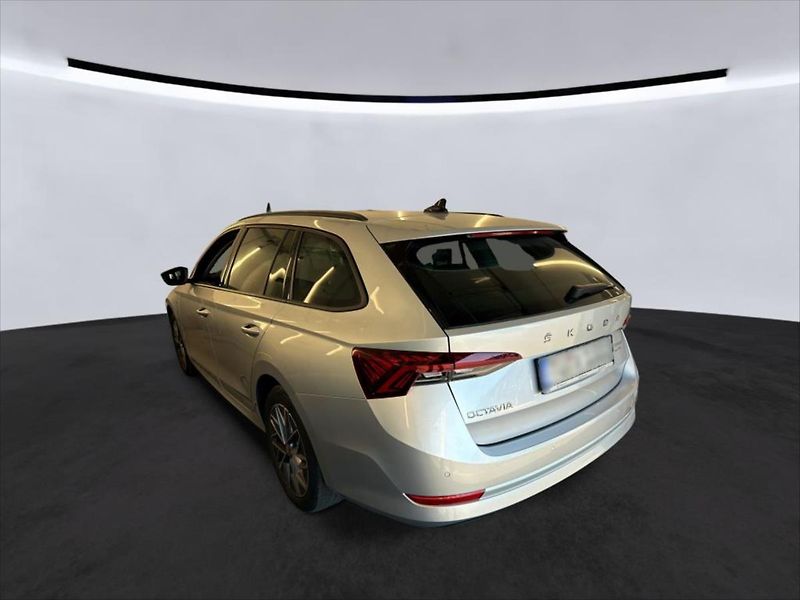 Škoda Octavia 2,0 TDI TAŽNÉ WEBASTO - fotka 3 z 9