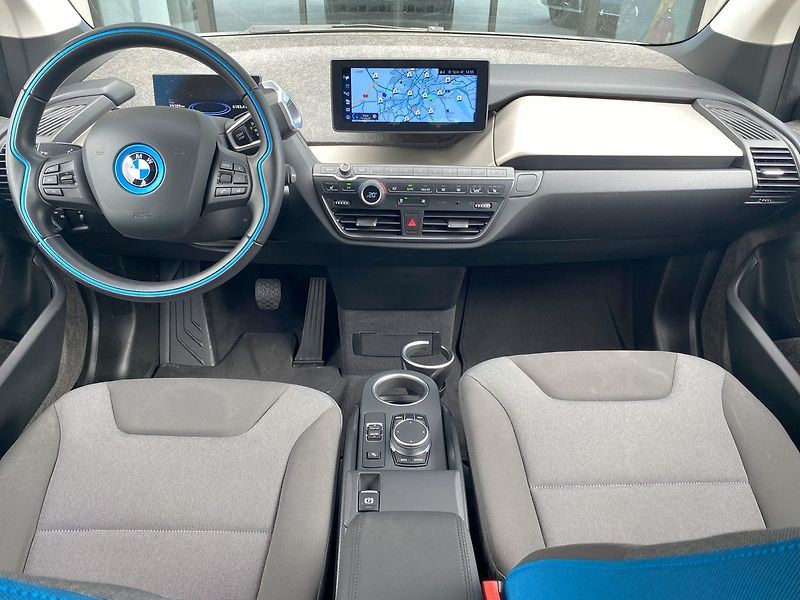 BMW i3 120Ah Comfort Navi Reku - fotka 14 z 24