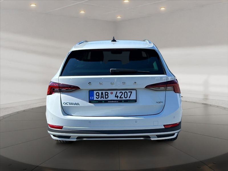 Škoda Octavia 2,0 TDI 110 4x4 Scout AT - fotka 5 z 11