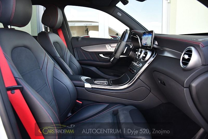 Mercedes-Benz GLC 220d 4M AMG+ TAŽNÉ - fotka 13 z 51