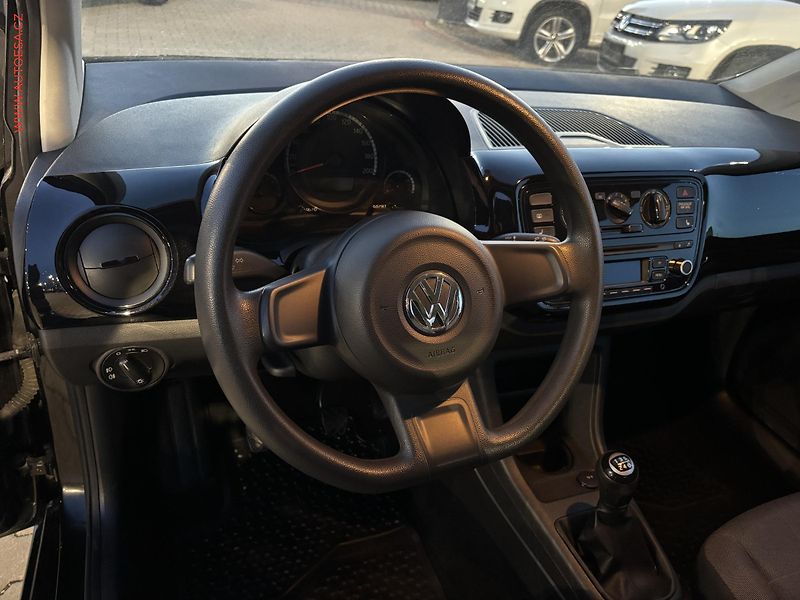 Volkswagen up! (2012) 1.0 MPi, AC, výhřev sed - fotka 12 z 13