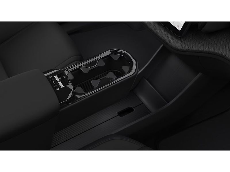 Volvo EX30 Plus P5 Long range 200kW - fotka 10 z 13
