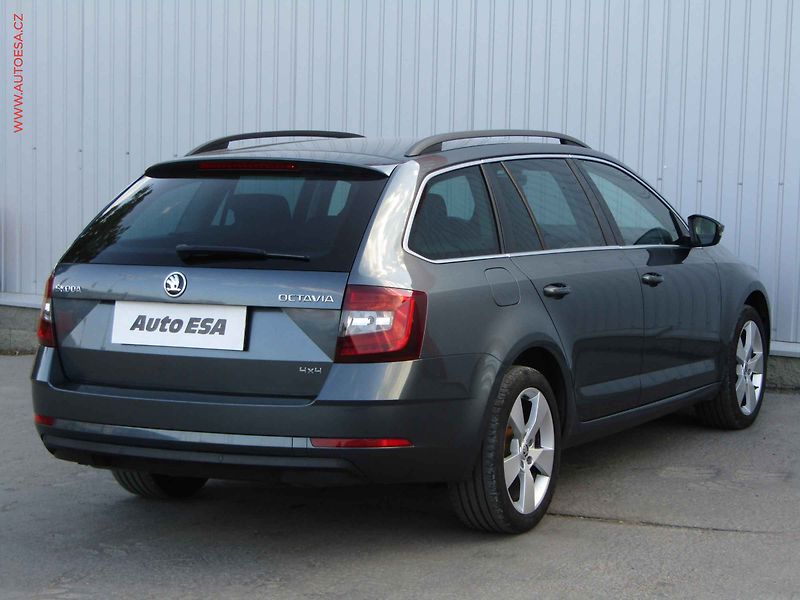Škoda Octavia (2017) 2.0 TDi 4x4, ČR, Style, DSG - fotka 4 z 19