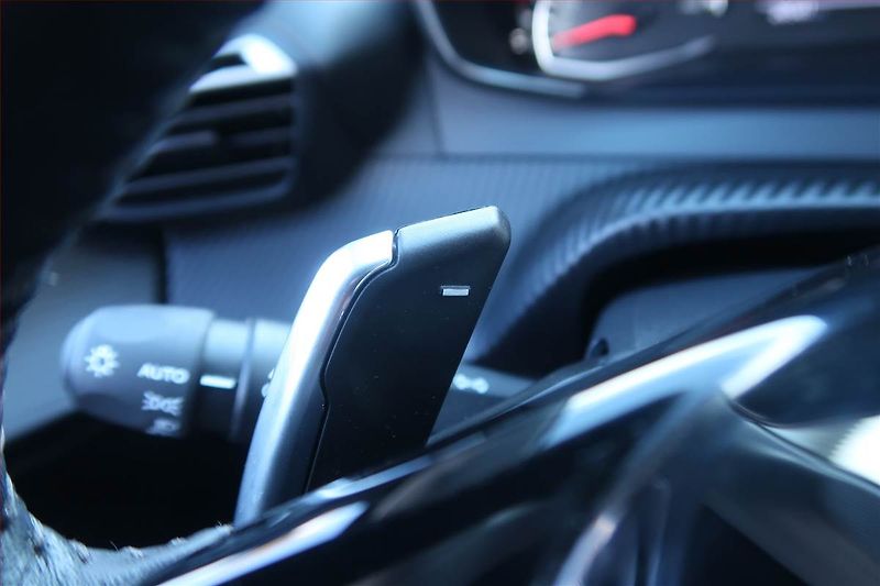 Peugeot 208 (2024) 1.2 PureTech, Automat - fotka 18 z 22