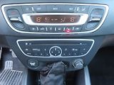 Renault Fluence (2010) 1.6 16V, po STK, udržované - náhled 12
