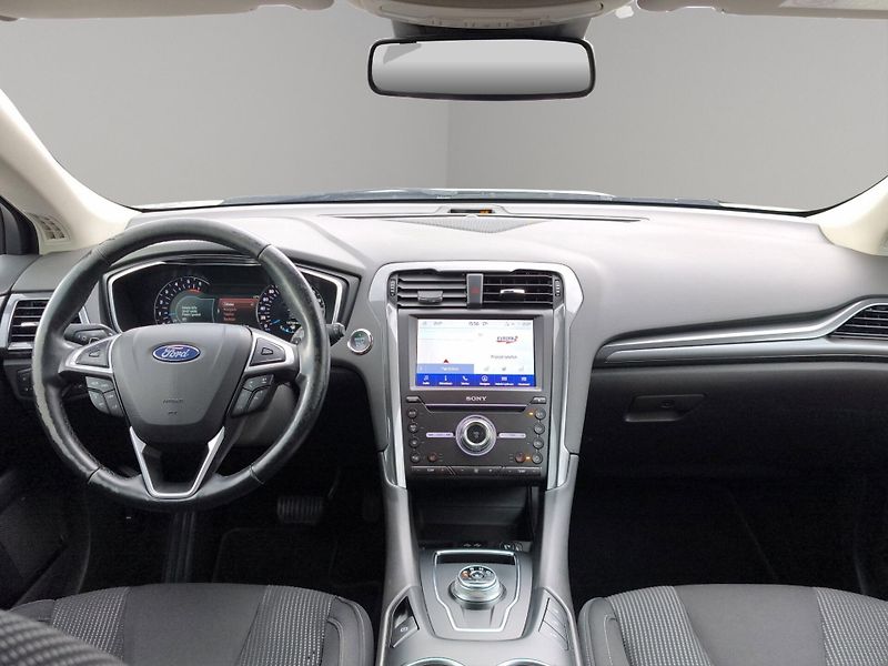 Ford Mondeo (2021) TITANIUM 4x4 2.0 EcoBlue 140kW - fotka 9 z 29