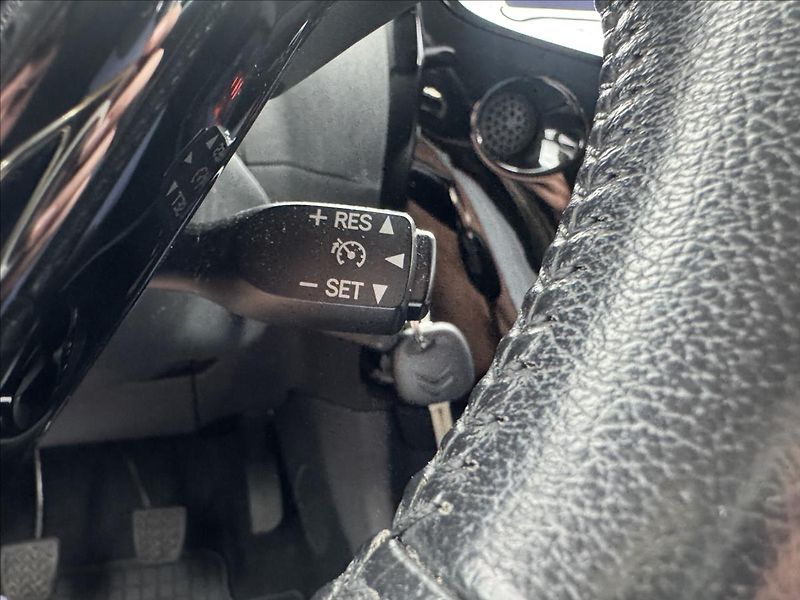 Citroën C1 1,0 VTi, JCC+,Carplay,Kamera - fotka 19 z 28