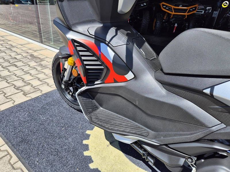 Aprilia (2026) SR GT 400 RALLY REPLICA - SKLA - fotka 12 z 46