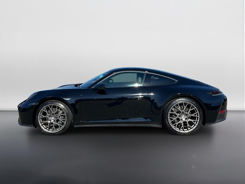 Porsche 911 (2025) Carrera Coupe - fotka 2 z 29