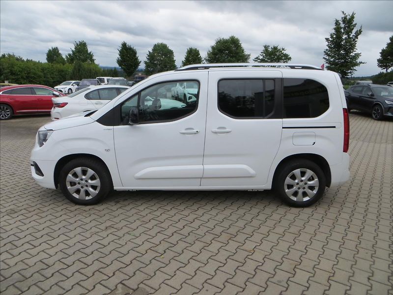 Opel Combo 1,5 CDTI 96kW Life Edit Plus - fotka 4 z 22