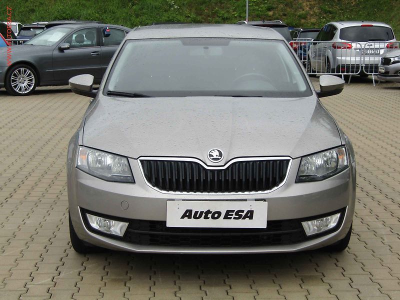 Škoda Octavia (2016) 1.6 TDi, ČR, Ambition - fotka 2 z 16