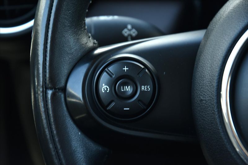 Mini One 1.5D 70kW KLIMA 90 000 KM - fotka 15 z 19
