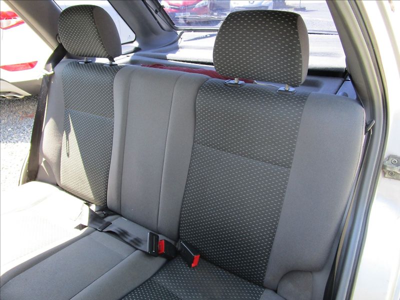 Škoda Felicia Combi 1.6MPi LX, Klima, 2. maj - fotka 26 z 40