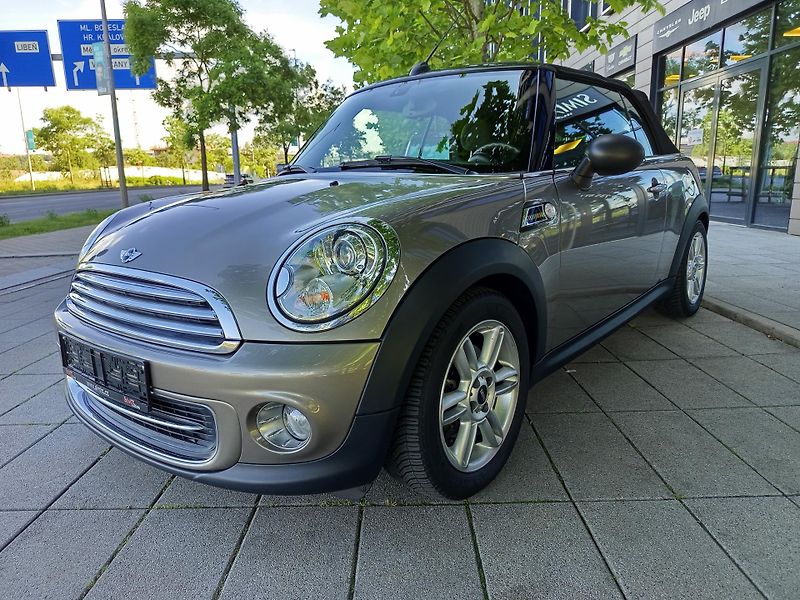 Mini Cooper (2013) One Cabrio,chili II,navi,xenon - fotka 7 z 27