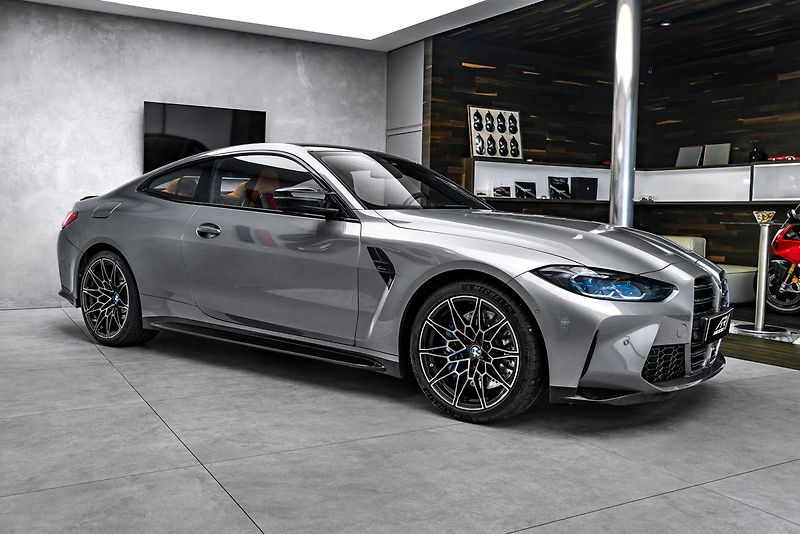 BMW M4 Coupe xDrive Competition Laser - fotka 4 z 25