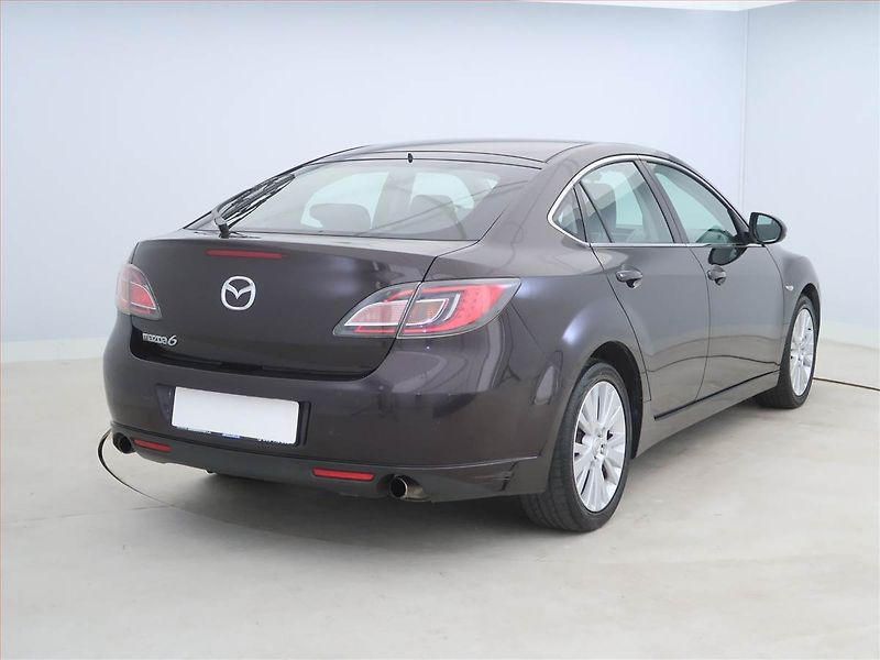 Mazda 6 (2008) 2.0, po STK, rezervace - fotka 5 z 17