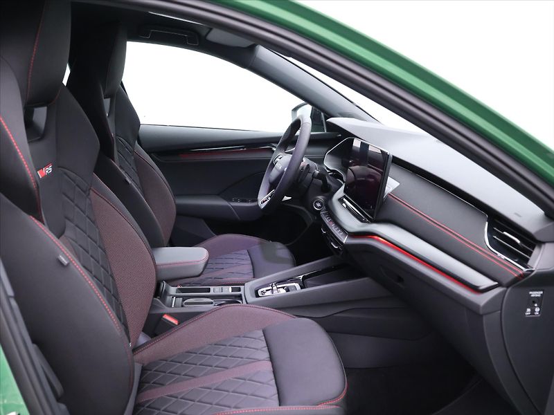 Škoda Octavia 2,0 TSI DSG RS DPH 1.maj CZ - fotka 15 z 43