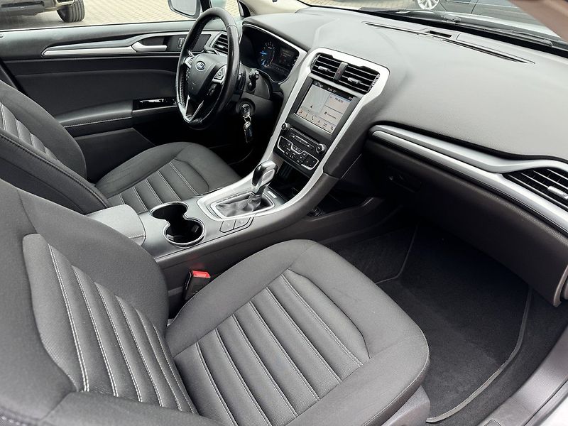 Ford Mondeo (2018) 2.0TDCi Automat Navi Tažné Zař - fotka 14 z 47
