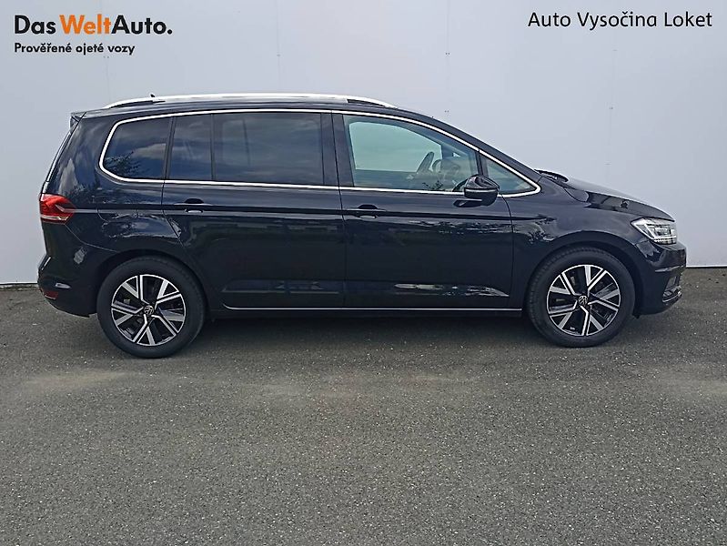 Volkswagen Touran (2023) 2.0 TDI DSG Highline Webasto - fotka 29 z 35