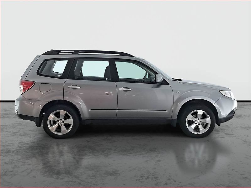 Subaru Forester (2010) 2.5, 4X4, Automat, Tempomat - fotka 6 z 15