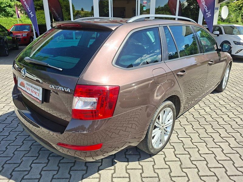 Škoda Octavia (2014) 1.4TSI 103kW 6MAN -1.MAJITEL - fotka 8 z 40