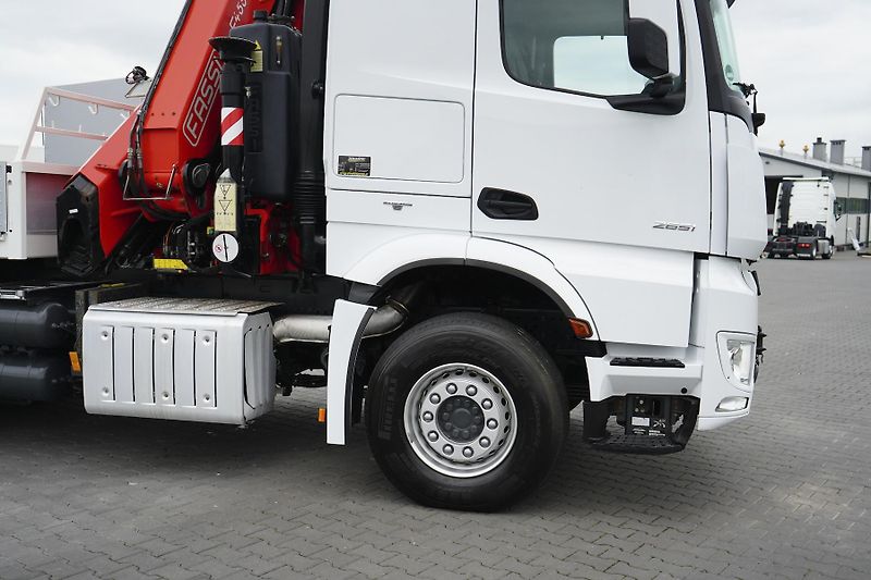 Mercedes-Benz (2018) AROCS / 2651 / 6 X 4 / FASSI F - fotka 49 z 68