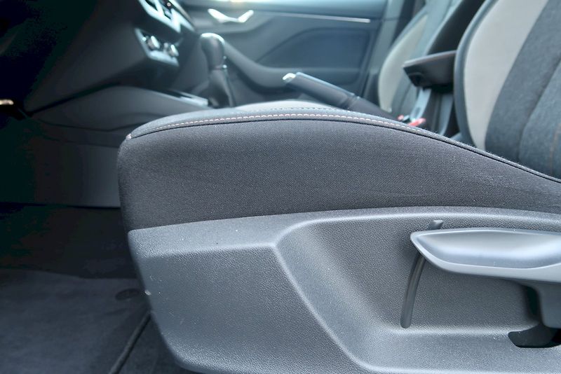 Škoda Kamiq (2023) Style 1,0 TSi/81 kW - fotka 14 z 33