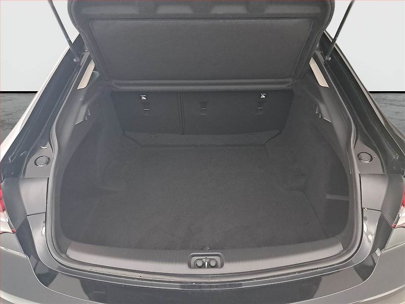 Opel Insignia (2017) 2.0 CDTI, Kůže, Tempomat - fotka 13 z 18