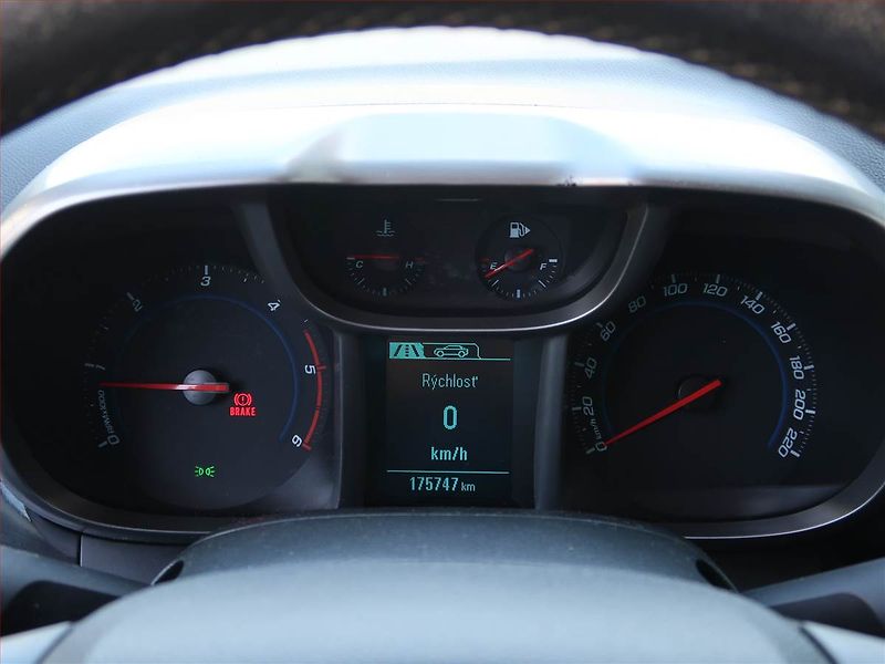 Chevrolet Orlando (2013) 2.0 VCDi, Tempomat - fotka 11 z 22