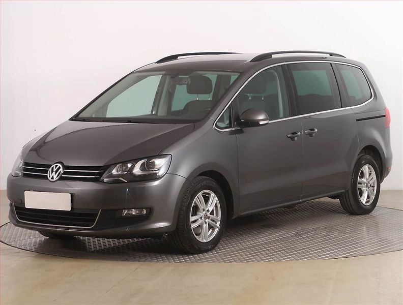 Volkswagen Sharan (2014) 2.0 TDI, Automat, Serv.kniha - fotka 2 z 15