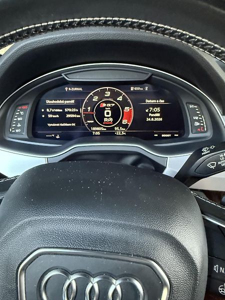 Audi SQ7 (2016) Audi SQ7 - fotka 42 z 43