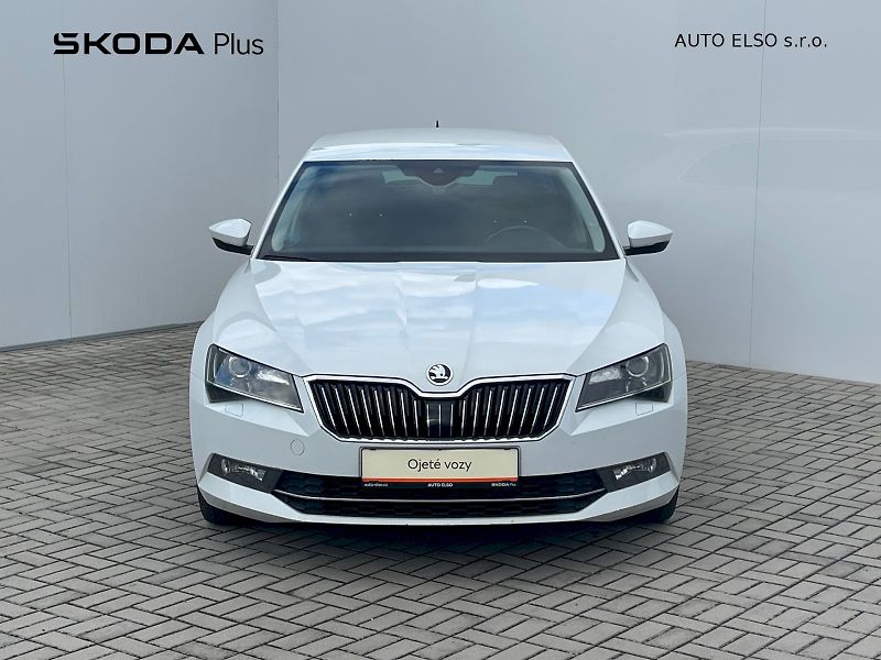 Škoda Superb (2017) Combi 2.0 TDI / 110 kW DSG Sty - fotka 4 z 30