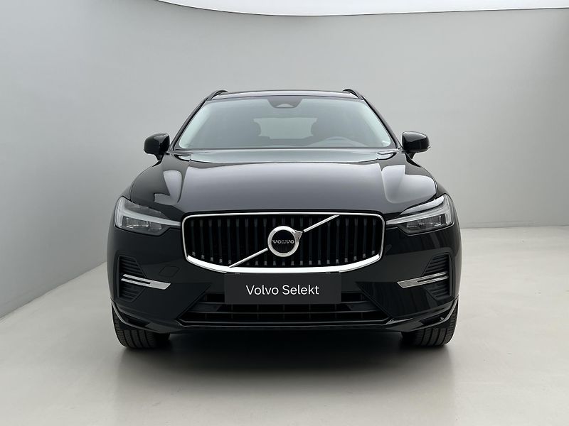 Volvo XC60 B4 CORE AUT 1.maj. - fotka 14 z 40