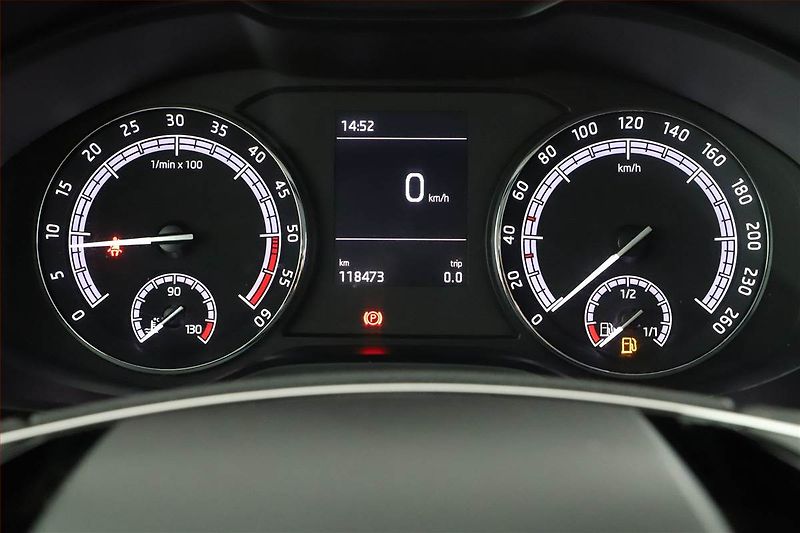 Škoda Karoq (2021) Ambition 2.0 TDI - fotka 8 z 19
