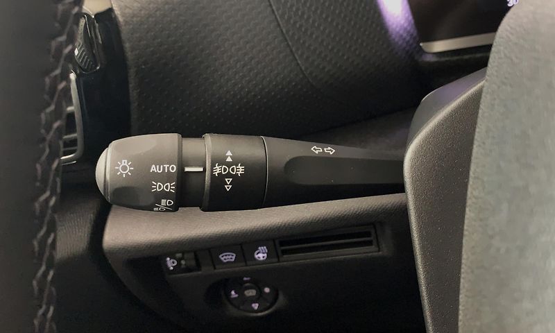 Citroën C4 (2025)  MAX Hybrid 136 ë - fotka 12 z 24