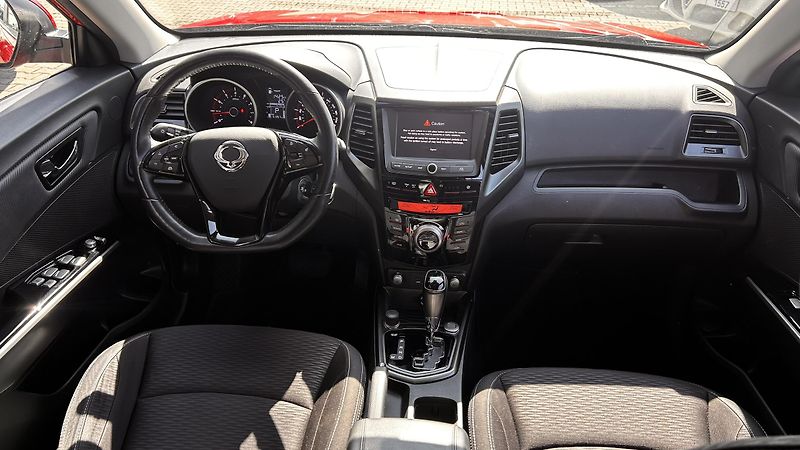SsangYong XLV 1.6i AT 4x4 - fotka 8 z 12