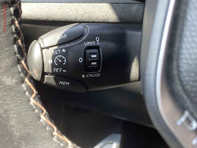 Peugeot 5008 (2018) 2.0 HDi, GT Line, AT, LED, TZ - fotka 13 z 17