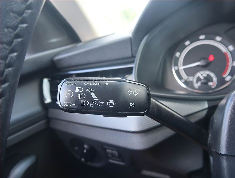 Škoda Kamiq (2022) 1.0 TSI, Serv.kniha, Tempomat - fotka 19 z 19